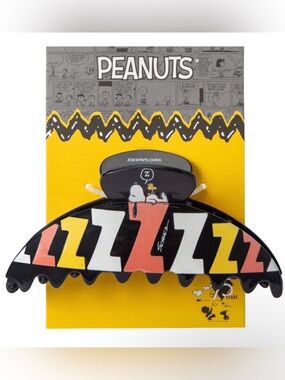 *BUY NOW* PEANUTS NWT Hair Claw Clip